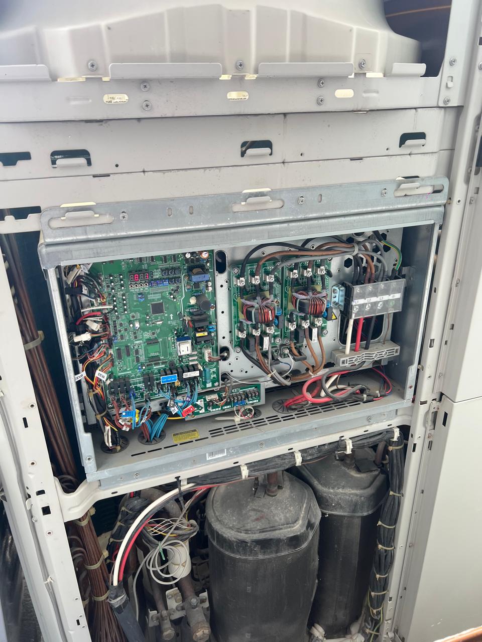 Diagnóstico de tarjeta electrónica VRF